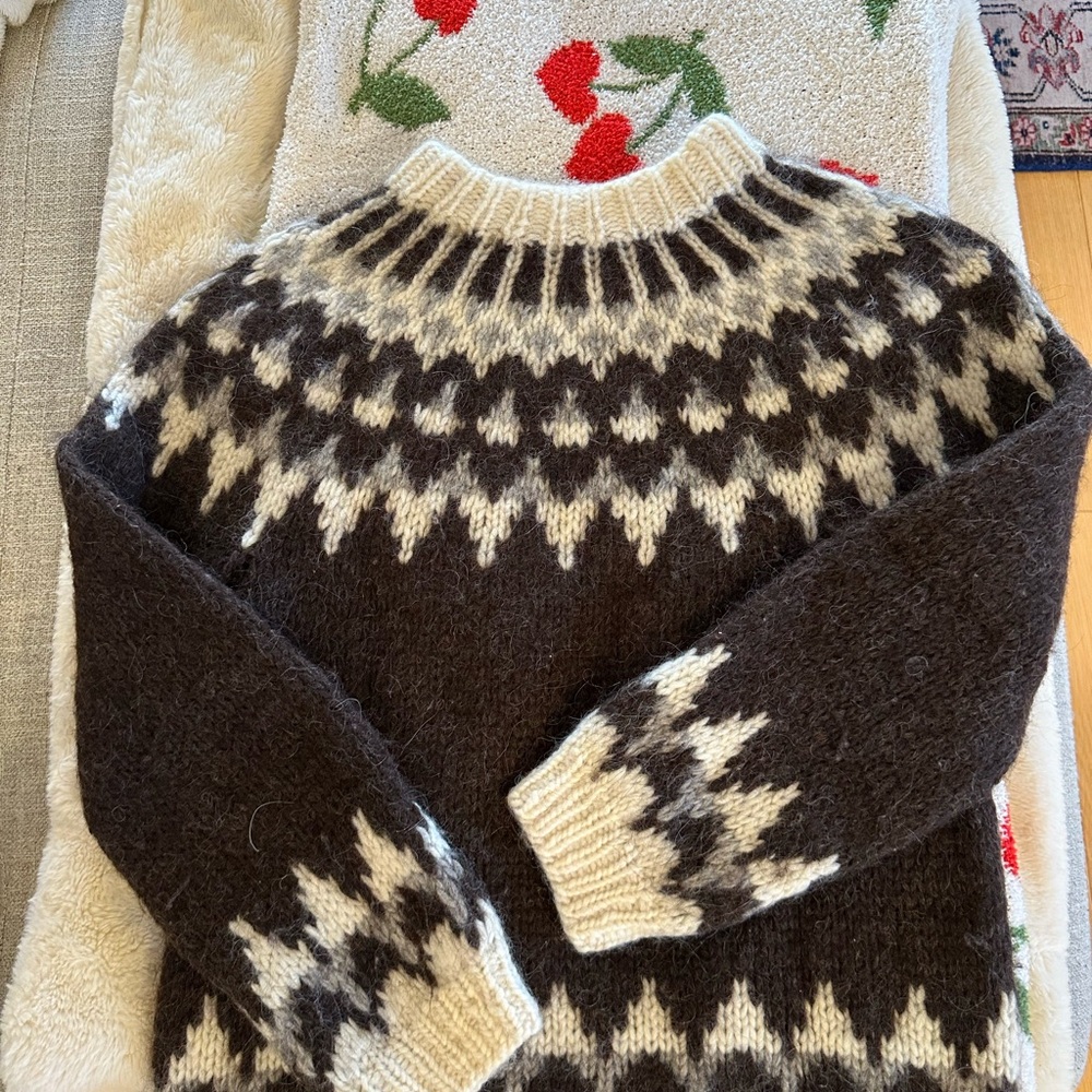 Women’s Hand-Knit, Vintage, Icelandic Wool Crewneck Sweater